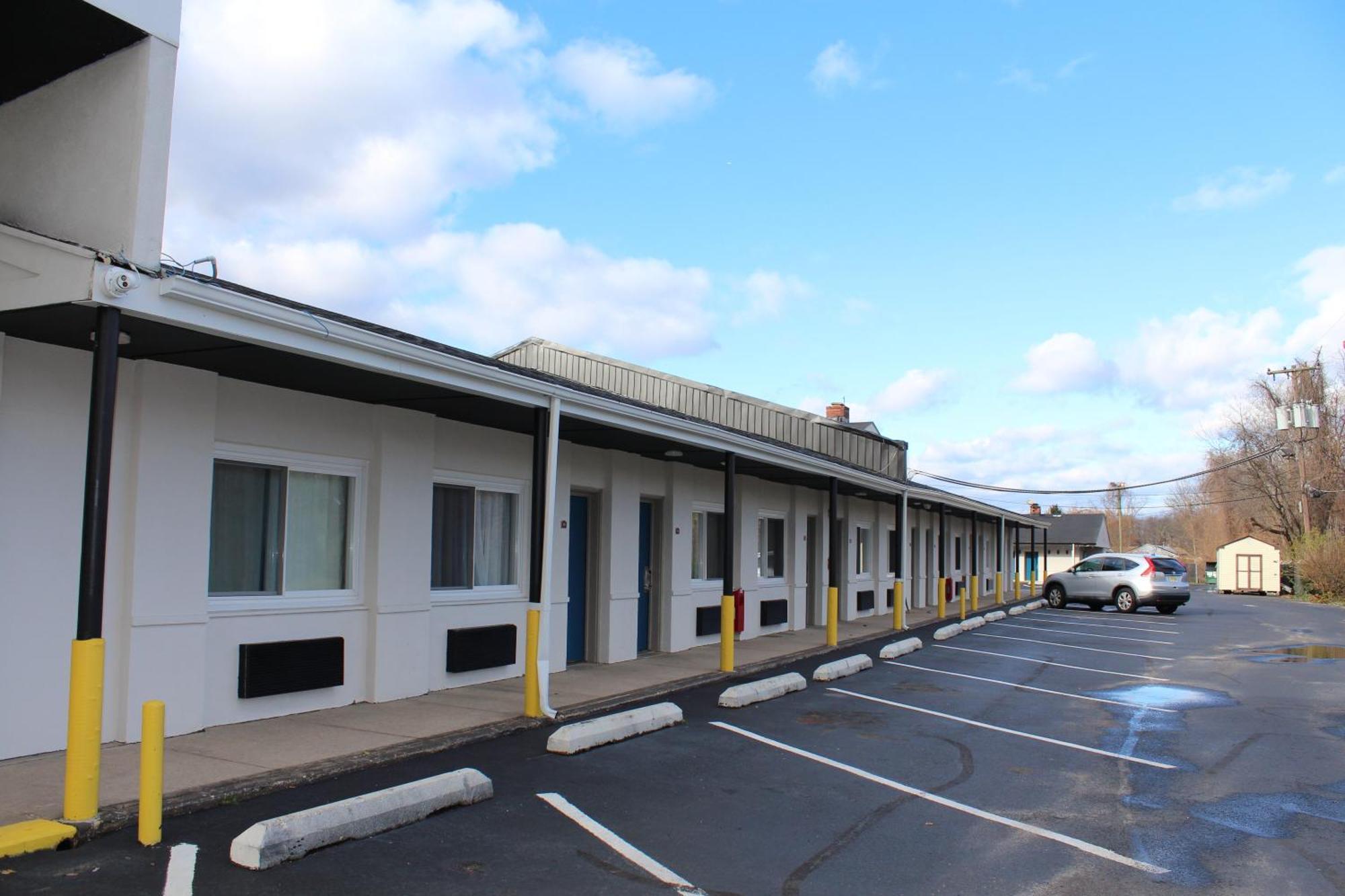 Days Inn By Wyndham Wrightstown Mcguire Afb Bordentown Exterior foto